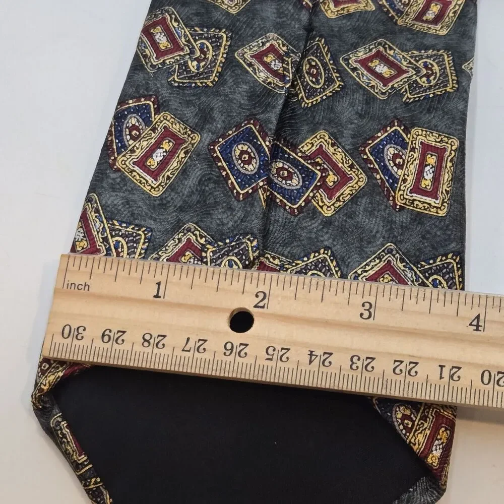 Vintage Metropolitan Museum Of Art Men's Neck Tie 100% Silk Blue Red Gold 57